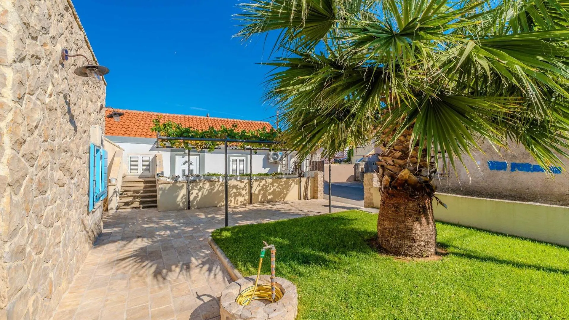 Holiday House Maja In Privlaka With Barbecue And Private Garden - By Ta Leut Agency